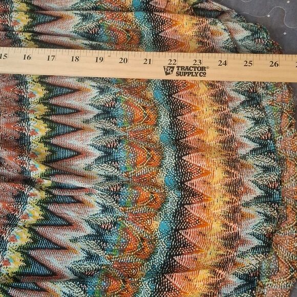 No Boundaries Multicolor Zigzag Sleeveless Blouse size XL - Picture 6 of 6